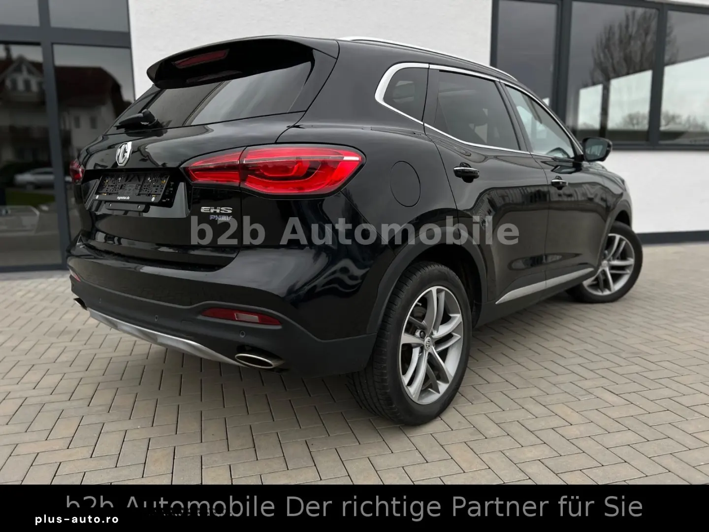 MG EHS Luxury PHEV Pano Key Virtual 18Zoll Anhänger