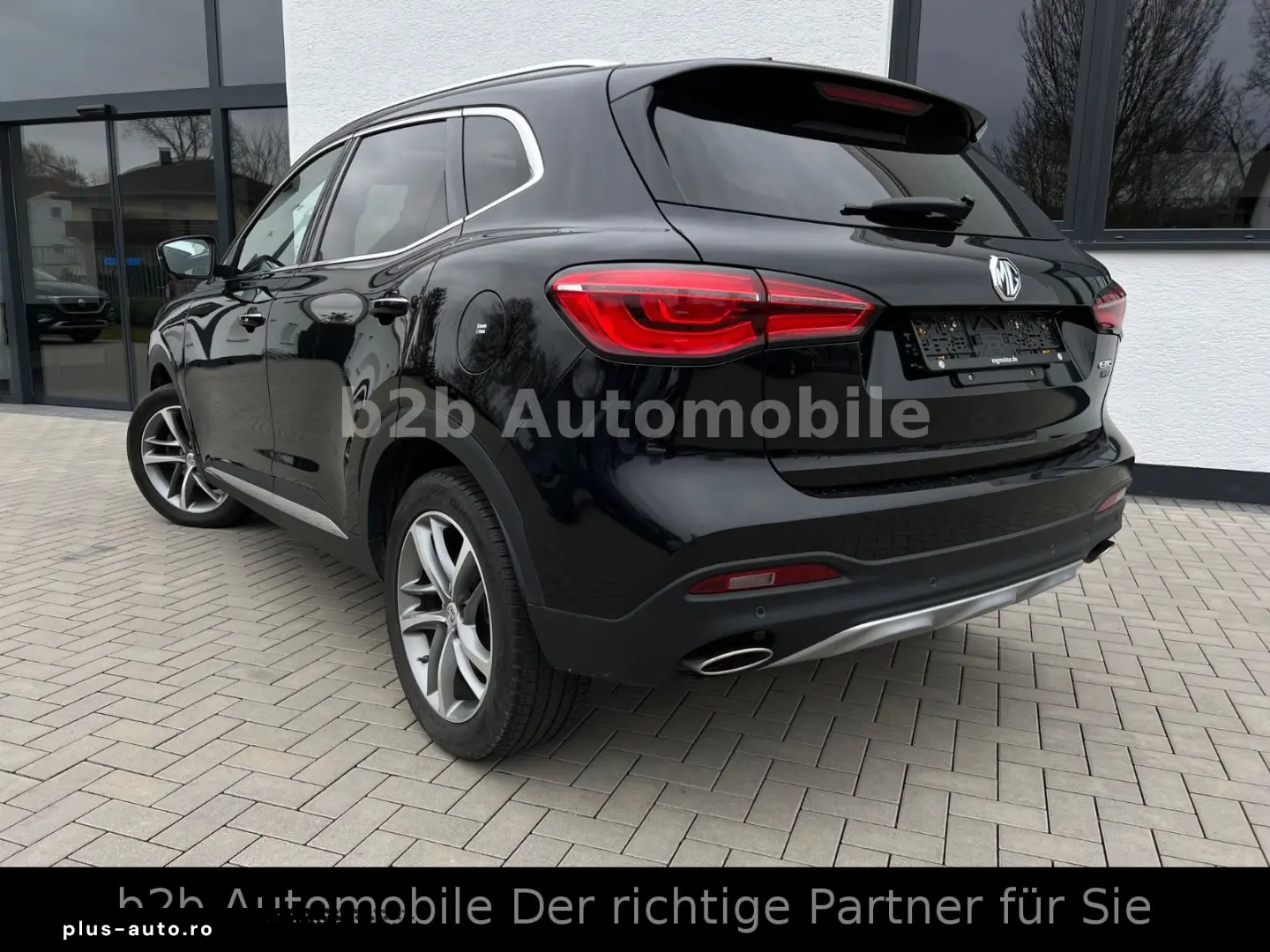 MG EHS Luxury PHEV Pano Key Virtual 18Zoll Anhänger