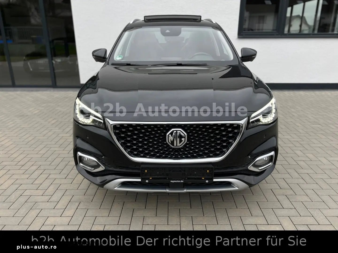 MG EHS Luxury PHEV Pano Key Virtual 18Zoll Anhänger