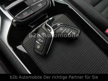 MG EHS Luxury PHEV Pano Key Virtual 18Zoll Anhänger