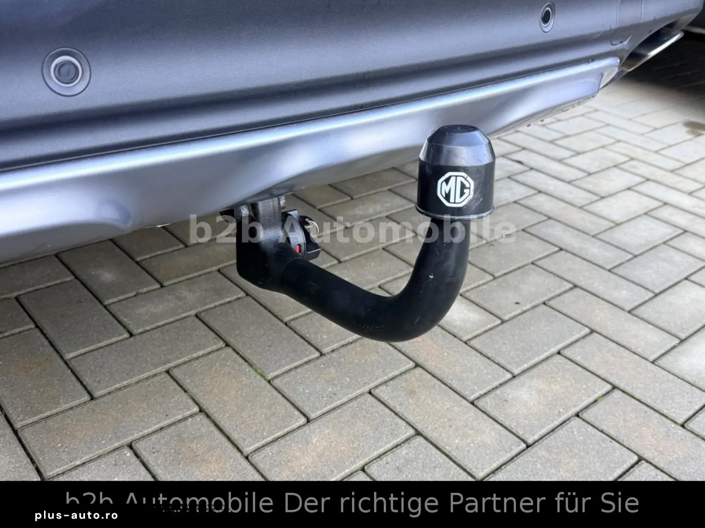 MG EHS Luxury PHEV Pano Key Virtual 18Zoll Anhänger