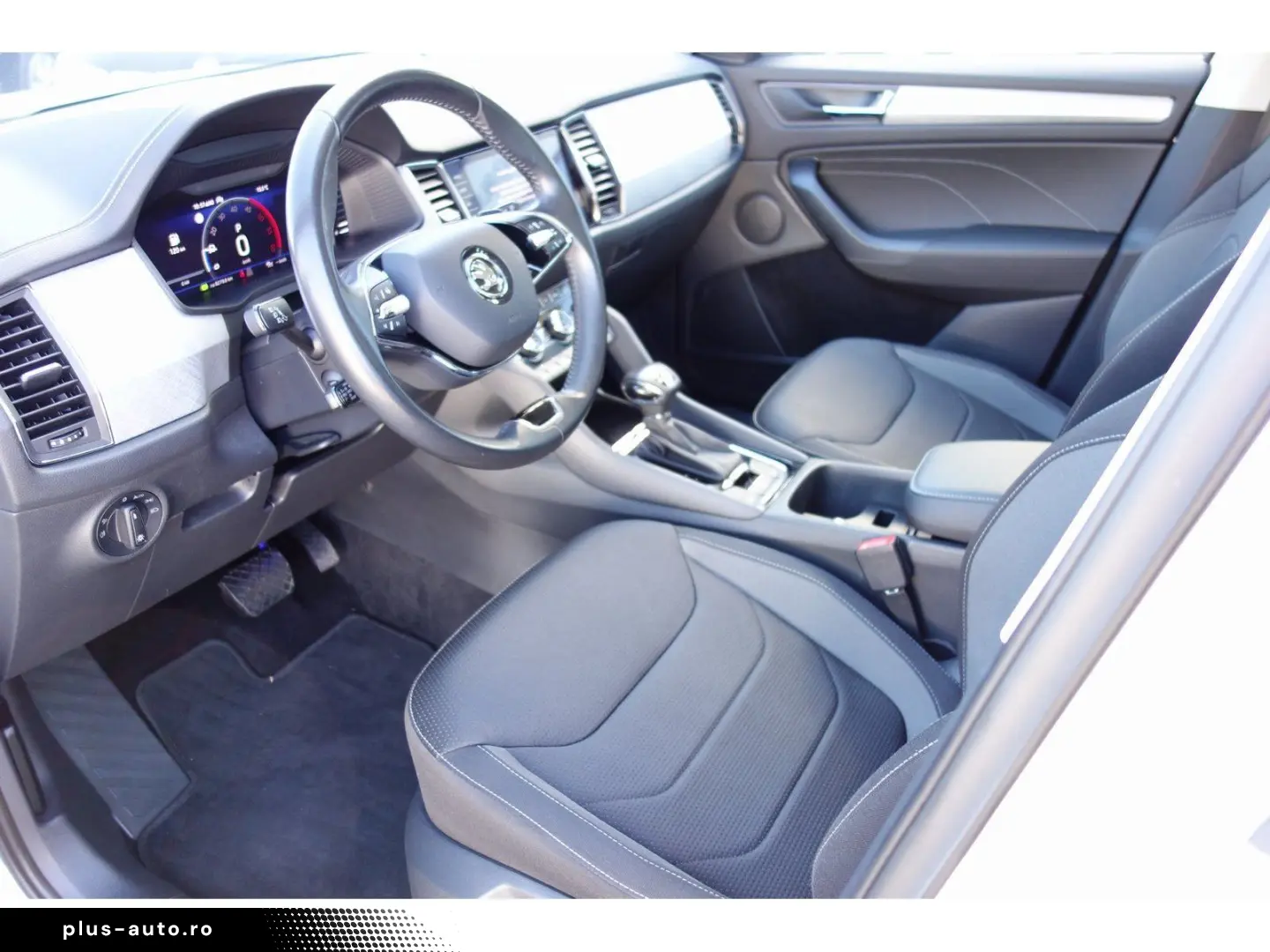 SKODA Kodiaq 2.0 TDI Tour DSG 4x4 AHK PANO LED NAVI VC