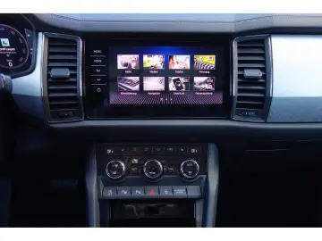 SKODA Kodiaq 2.0 TDI Tour DSG 4x4 AHK PANO LED NAVI VC