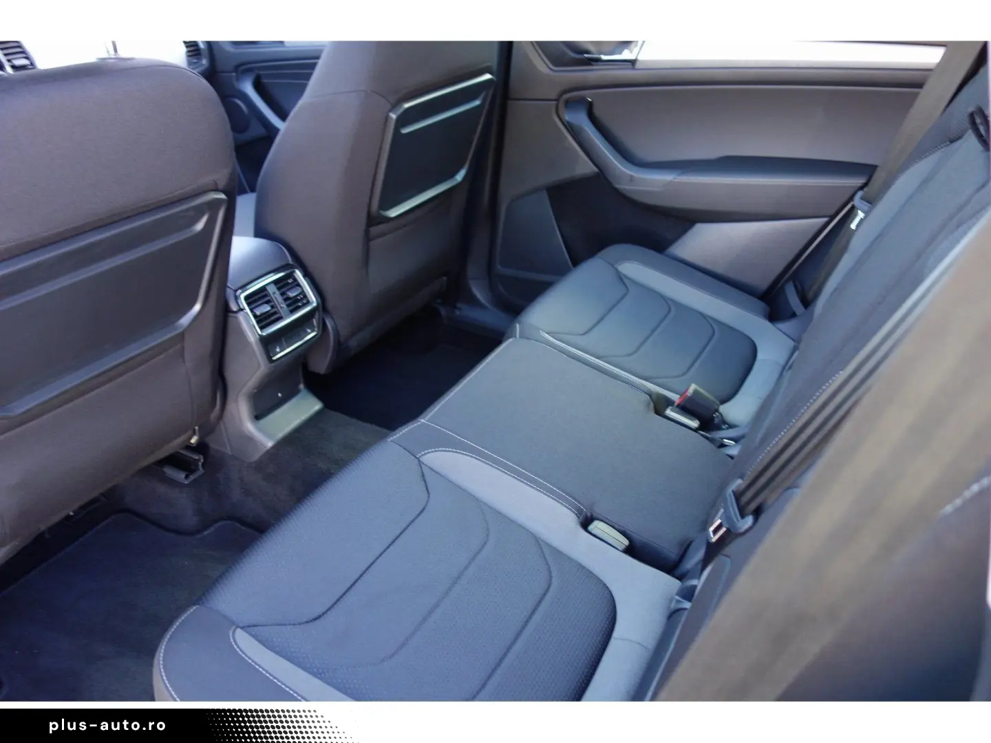 SKODA Kodiaq 2.0 TDI Tour DSG 4x4 AHK PANO LED NAVI VC