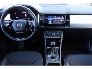 SKODA Kodiaq 2.0 TDI Tour DSG 4x4 AHK PANO LED NAVI VC