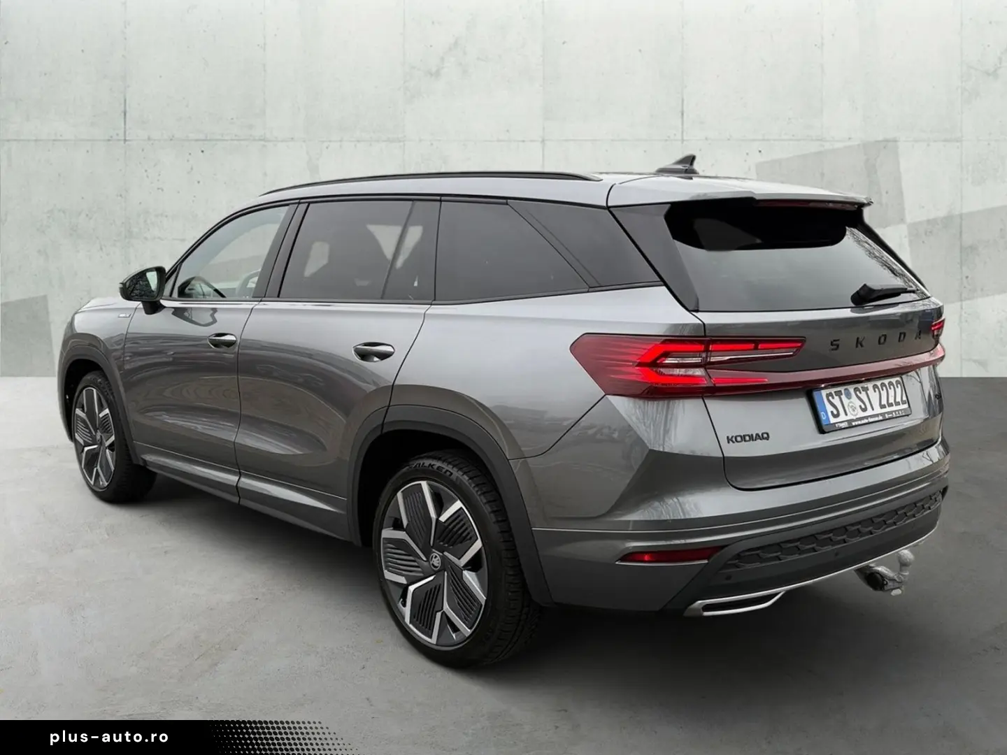 SKODA Kodiaq 2.0 TDI DSG 4x4 SPORTLINE  AHK  PANO  DCC