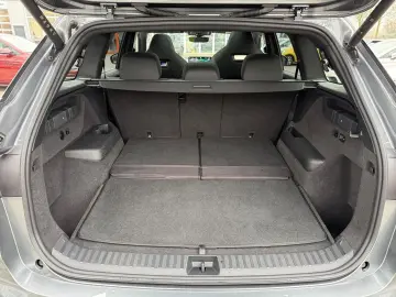 SKODA Kodiaq 2.0 TDI DSG 4x4 SPORTLINE  AHK  PANO  DCC