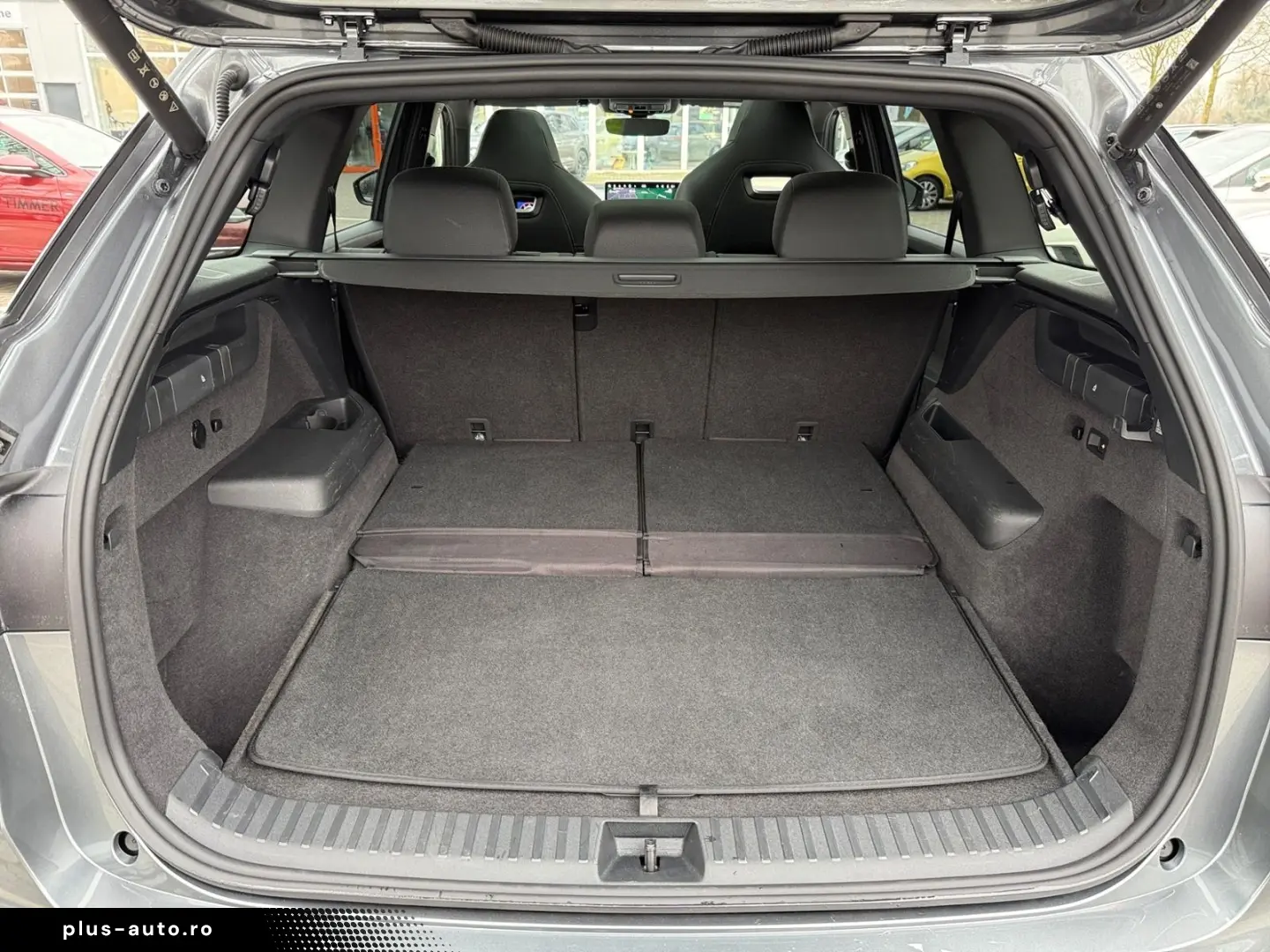 SKODA Kodiaq 2.0 TDI DSG 4x4 SPORTLINE  AHK  PANO  DCC