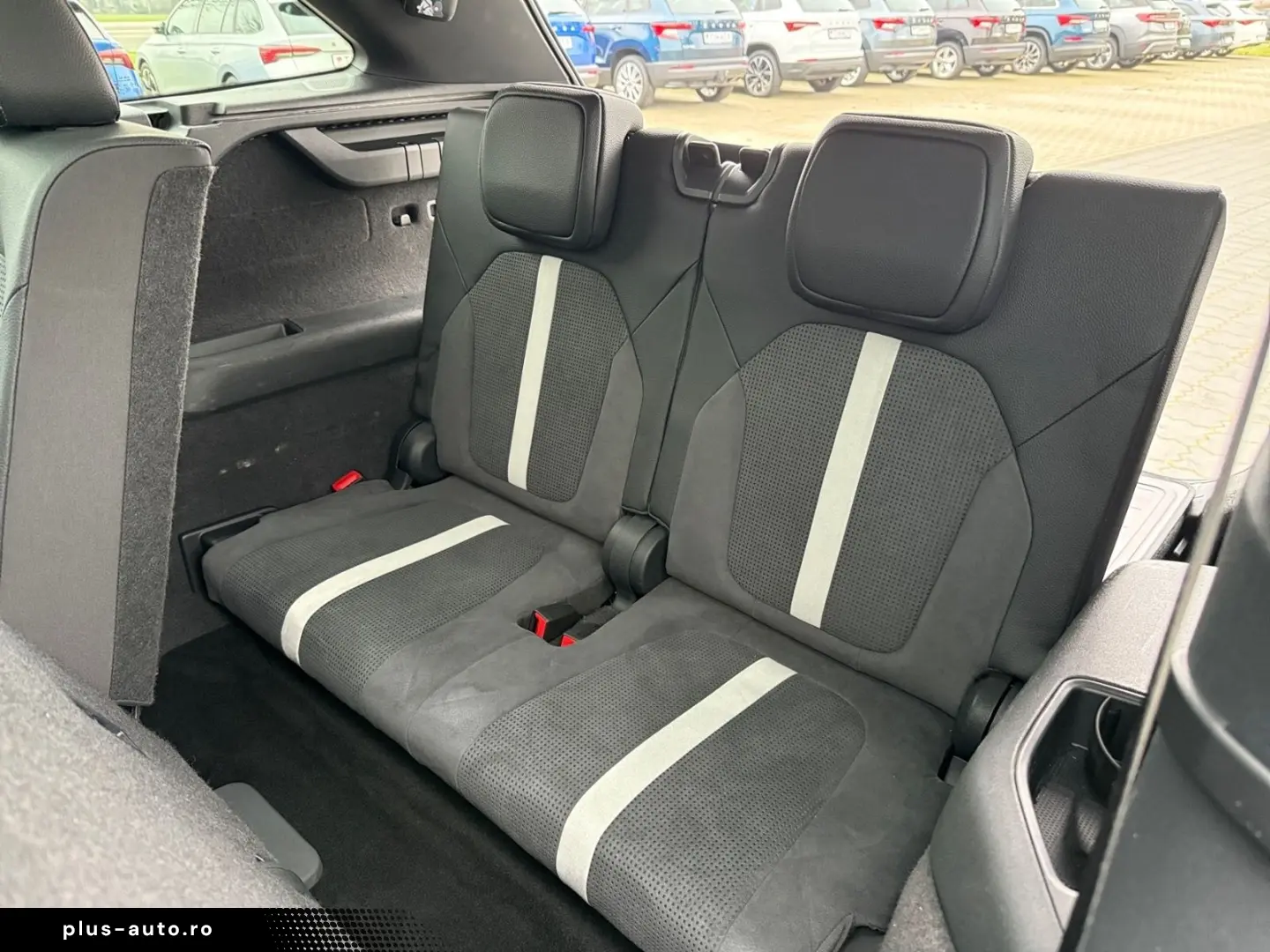 SKODA Kodiaq 2.0 TDI DSG 4x4 SPORTLINE  AHK  PANO  DCC