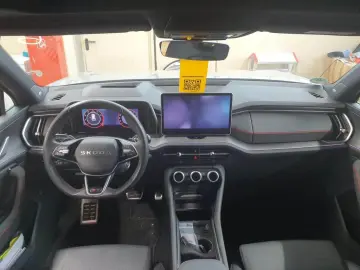 SKODA Kodiaq 2.0 TSI RS 4x4 NAVI MATRIX-LED AHK PANO