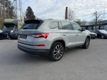 SKODA Kodiaq Style 4x4 DSG PANO ACC 360 STD-HZG AHK