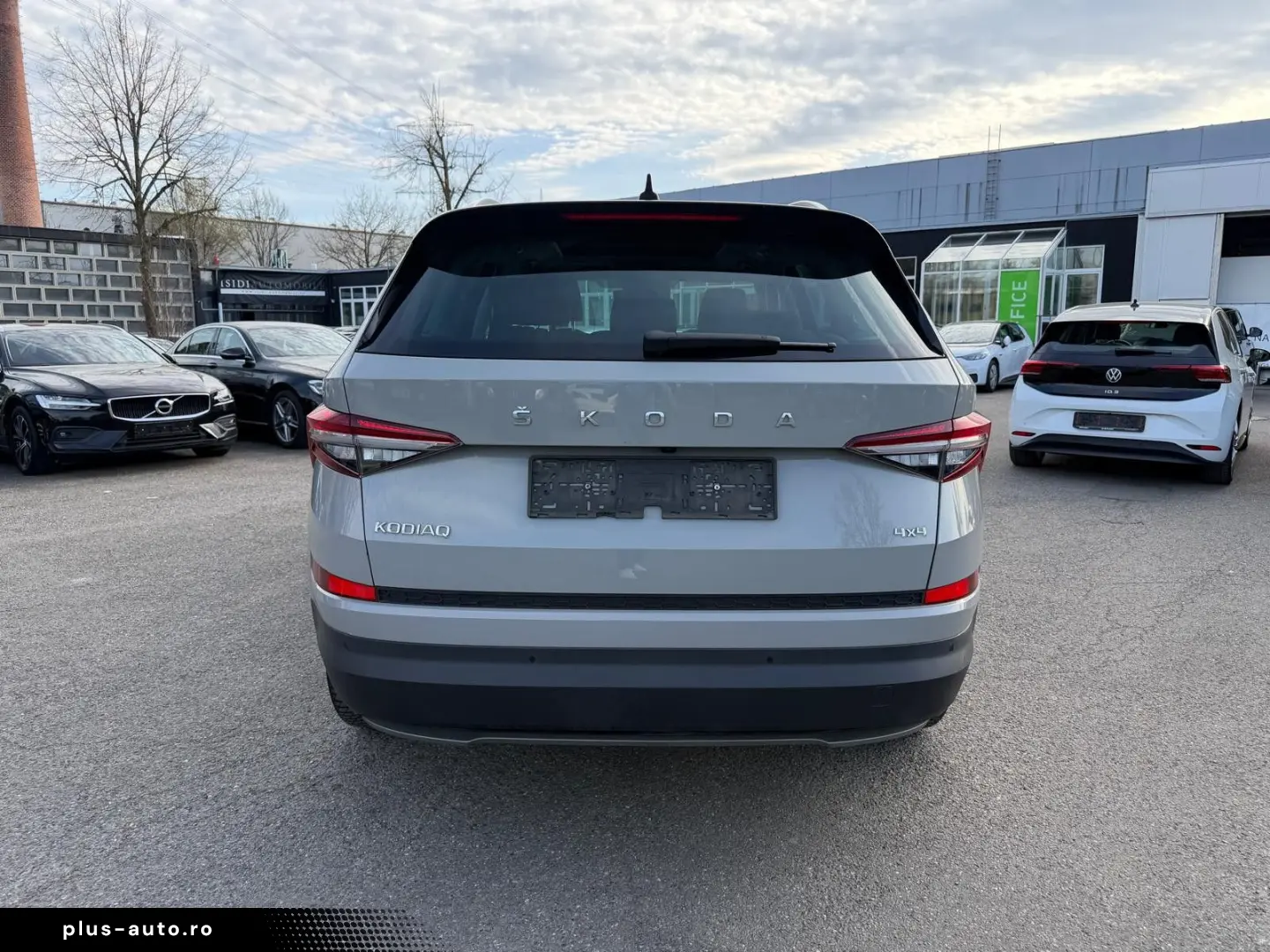 SKODA Kodiaq Style 4x4 DSG PANO ACC 360 STD-HZG AHK