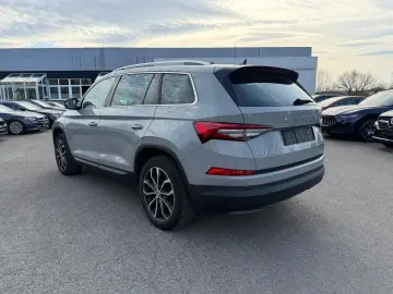 SKODA Kodiaq Style 4x4 DSG PANO ACC 360 STD-HZG AHK