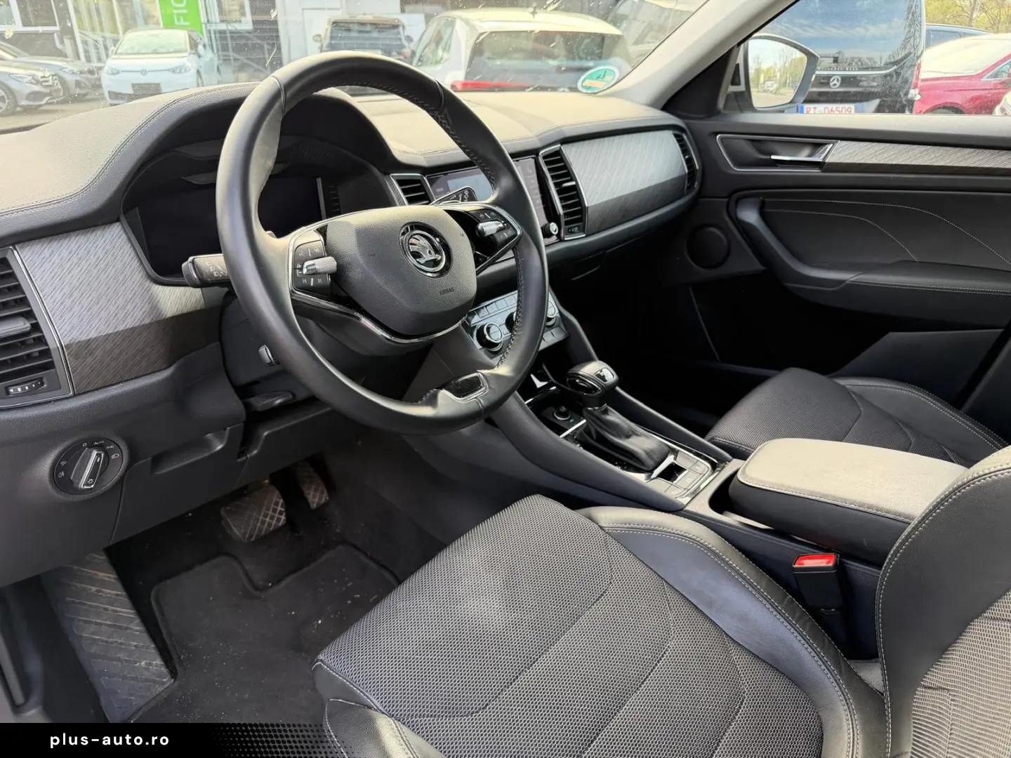 SKODA Kodiaq Style 4x4 DSG PANO ACC 360 STD-HZG AHK