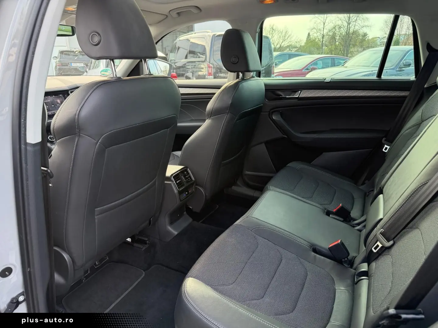 SKODA Kodiaq Style 4x4 DSG PANO ACC 360 STD-HZG AHK