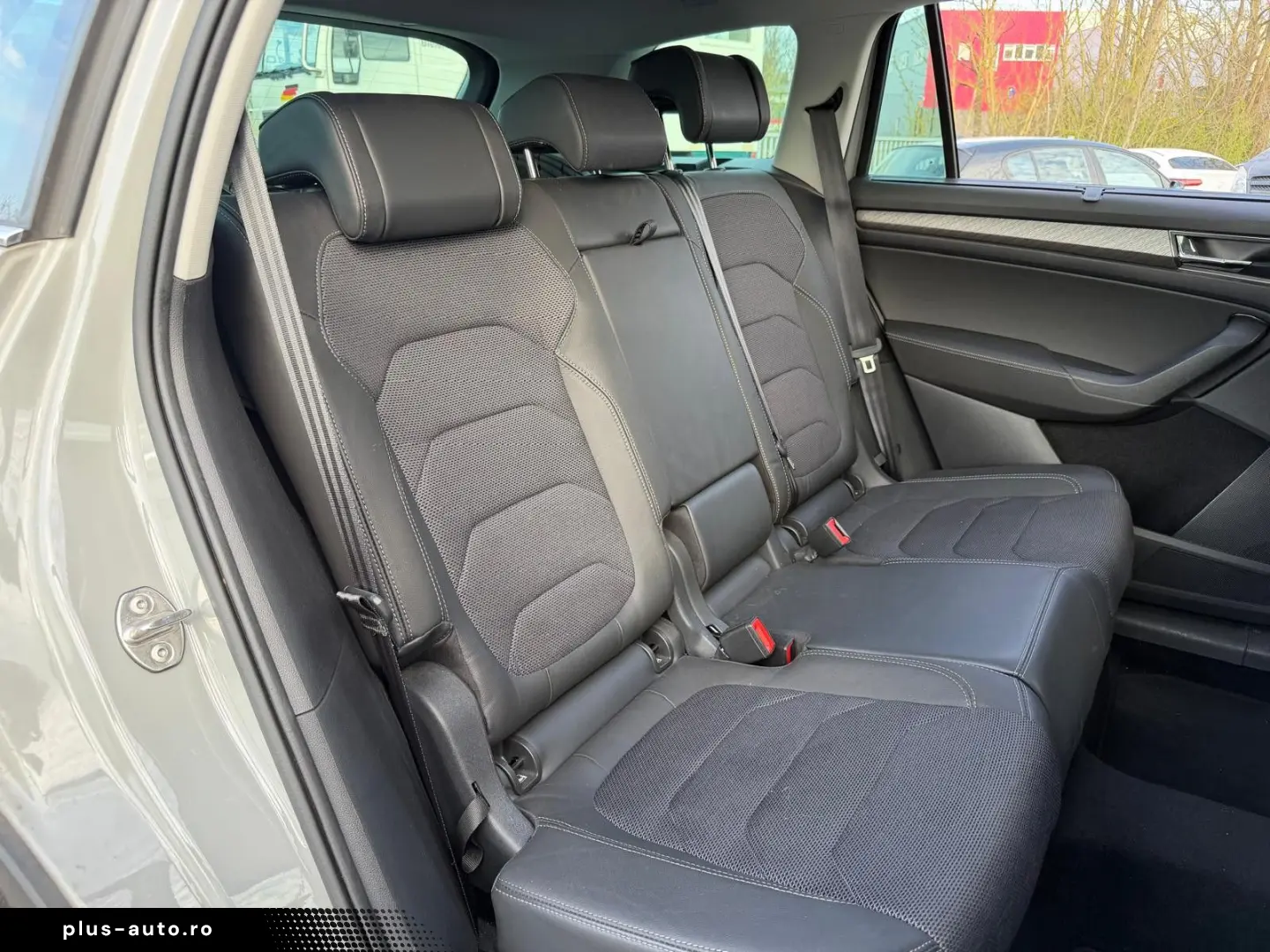 SKODA Kodiaq Style 4x4 DSG PANO ACC 360 STD-HZG AHK