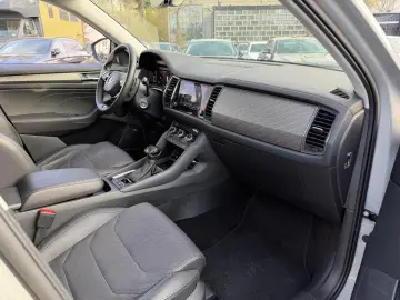 SKODA Kodiaq Style 4x4 DSG PANO ACC 360 STD-HZG AHK