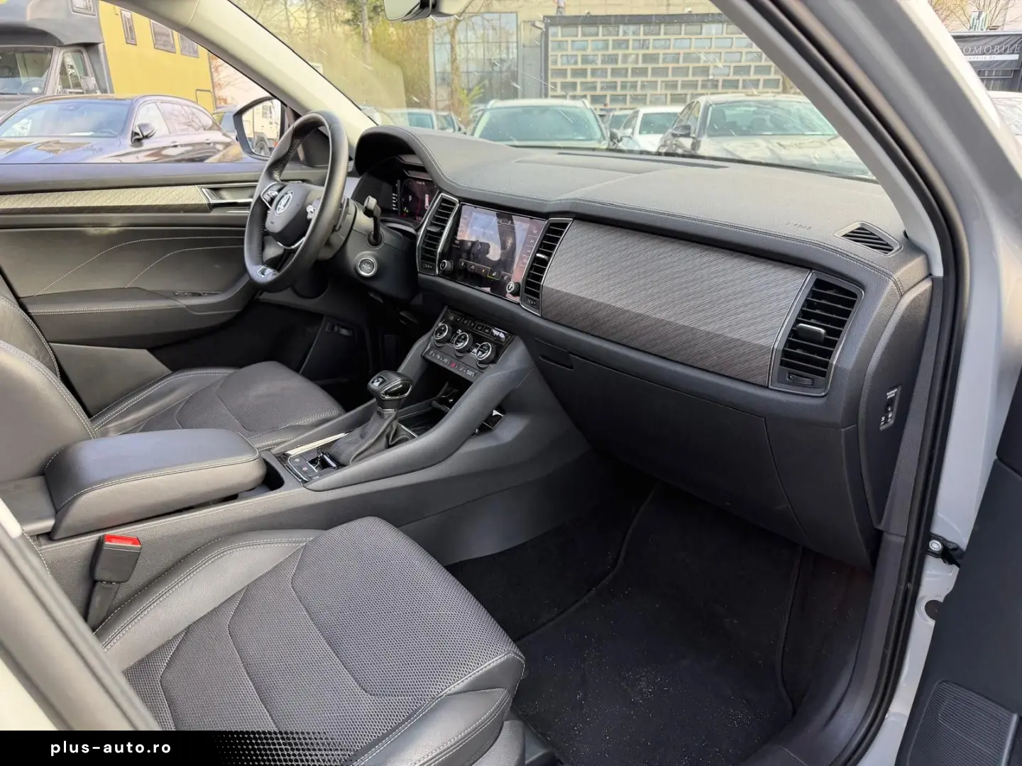 SKODA Kodiaq Style 4x4 DSG PANO ACC 360 STD-HZG AHK