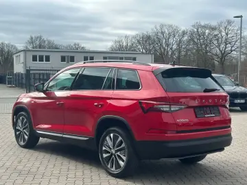 SKODA Kodiaq Tour 2.0 TDI 4x4  Pano AHK R-Kamera VC