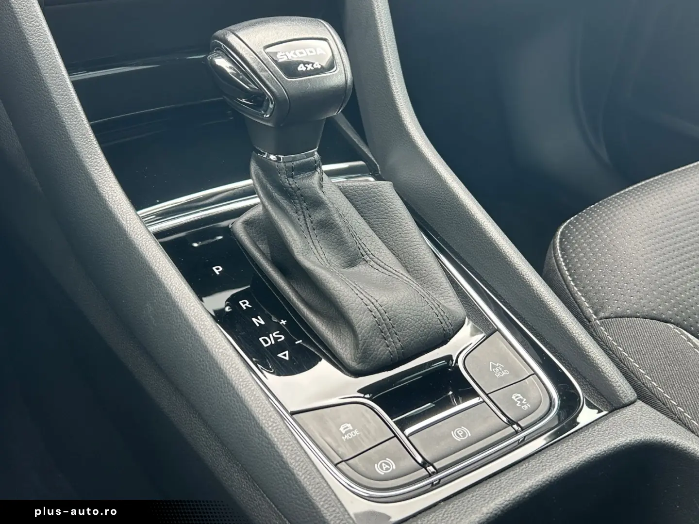 SKODA Kodiaq Tour 2.0 TDI 4x4  Pano AHK R-Kamera VC