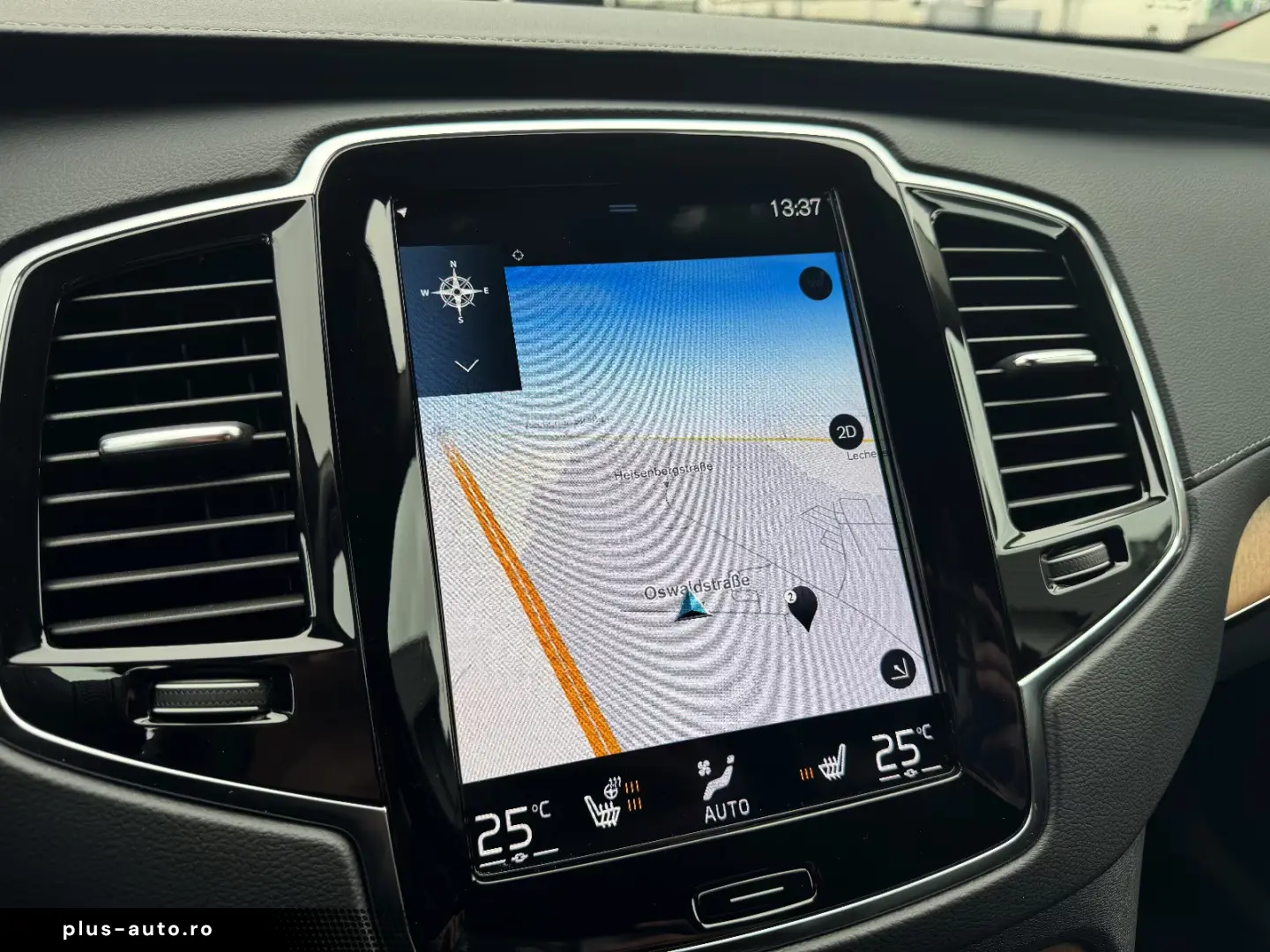 Volvo XC90 B5 D AWD Inscription HeadUp