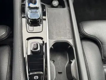 Volvo XC90 B5 D AWD Inscription HeadUp