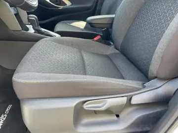 TOYOTA Yaris Cross 1.5 Hybrid Business  ACC SHZ CAM NAV