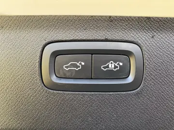 Volvo XC90 B5 Inscription AWD  LED Navi Leder