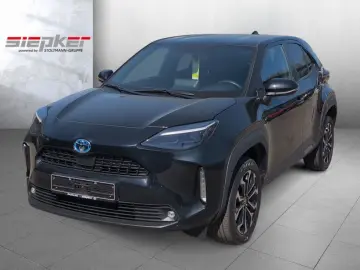 TOYOTA Yaris Cross Hybrid 1.5 VVT-i Team Deutschland