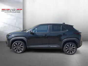 TOYOTA Yaris Cross Hybrid 1.5 VVT-i Team Deutschland