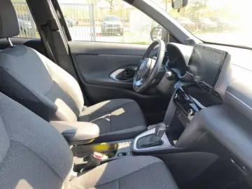 TOYOTA Yaris Cross Hybrid 1.5 VVT-i Team Deutschland
