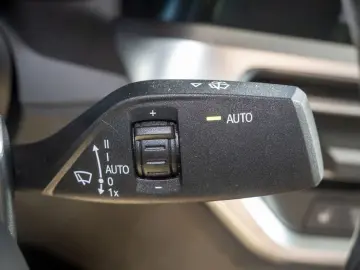 BMW M440 i xDrive Cabrio ACC HARM.KAR. LED NAVI SHZ