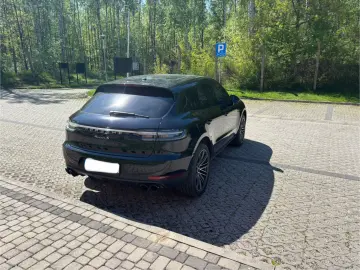PORSCHE Macan S