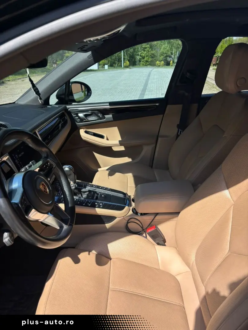 PORSCHE Macan S