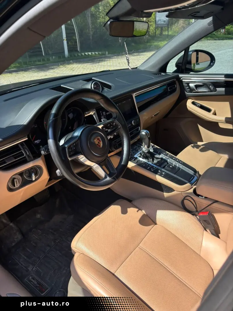 PORSCHE Macan S