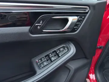 PORSCHE Macan S SPORT-CHRONO PANO LM21 STHZG
