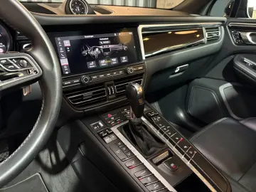PORSCHE Macan S (Approved   elektr. AHK   21 )