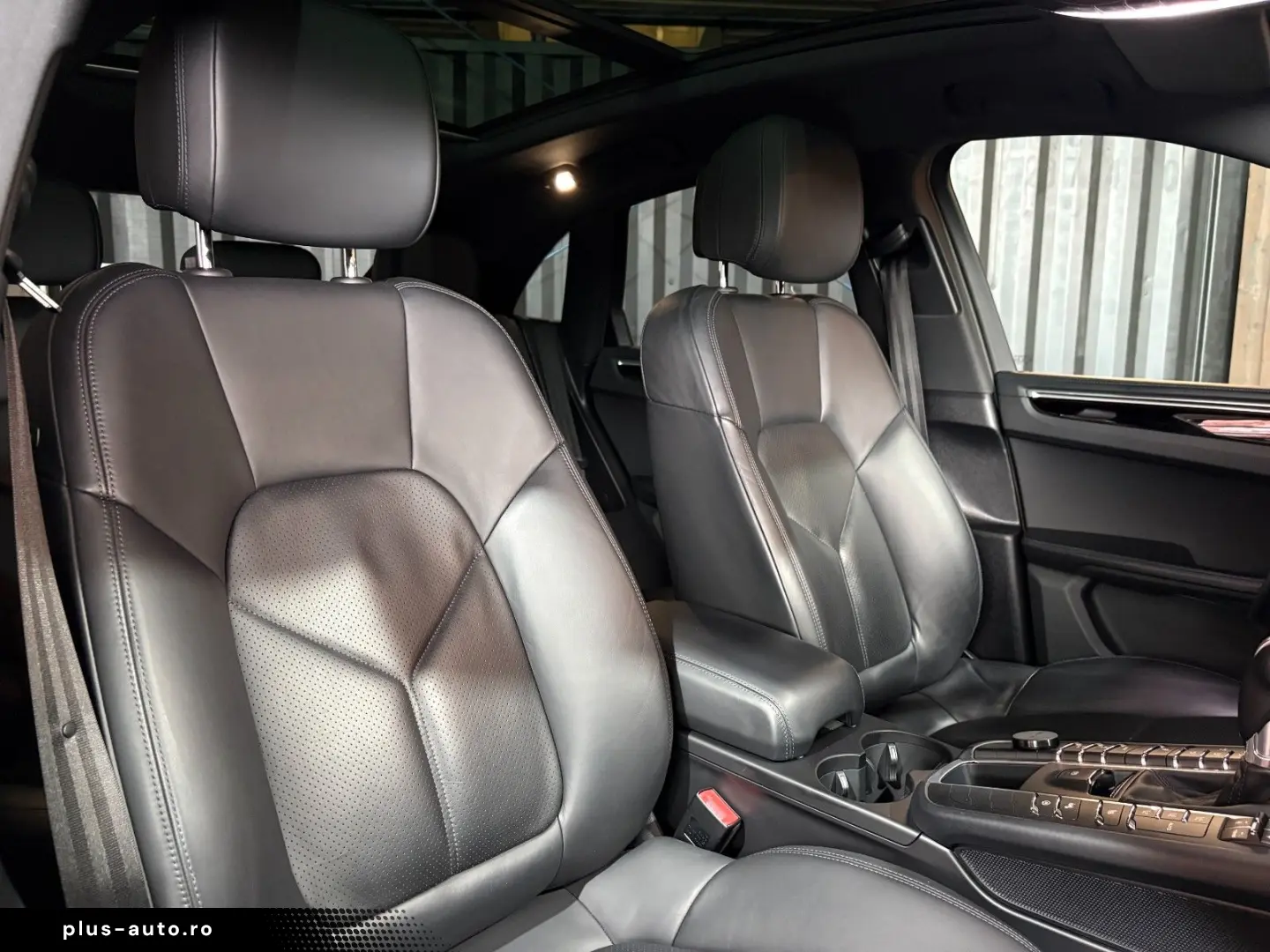 PORSCHE Macan S (Approved   elektr. AHK   21 )