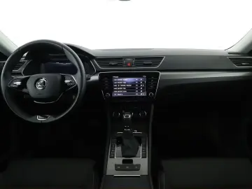 SKODA Superb 1.4 Plug-in Hybrid Ambition iV