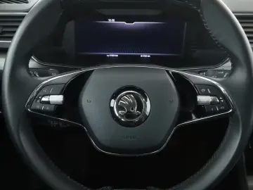 SKODA Superb 1.4 Plug-in Hybrid Ambition iV