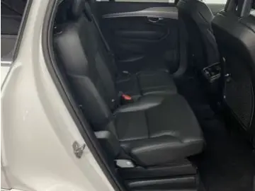 Volvo XC90 B5 D AWD 7SITZ PANO LUFT 360