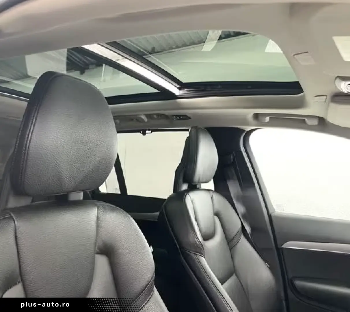 Volvo XC90 B5 D AWD 7SITZ PANO LUFT 360