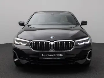 BMW 520d Luxury Line Glasdach Kamera HUD DAB H K 19