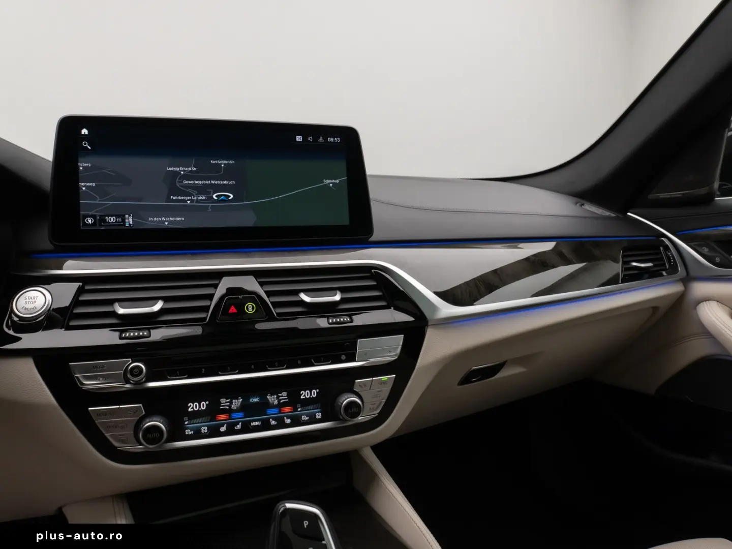 BMW 520d Luxury Line Glasdach Kamera HUD DAB H K 19
