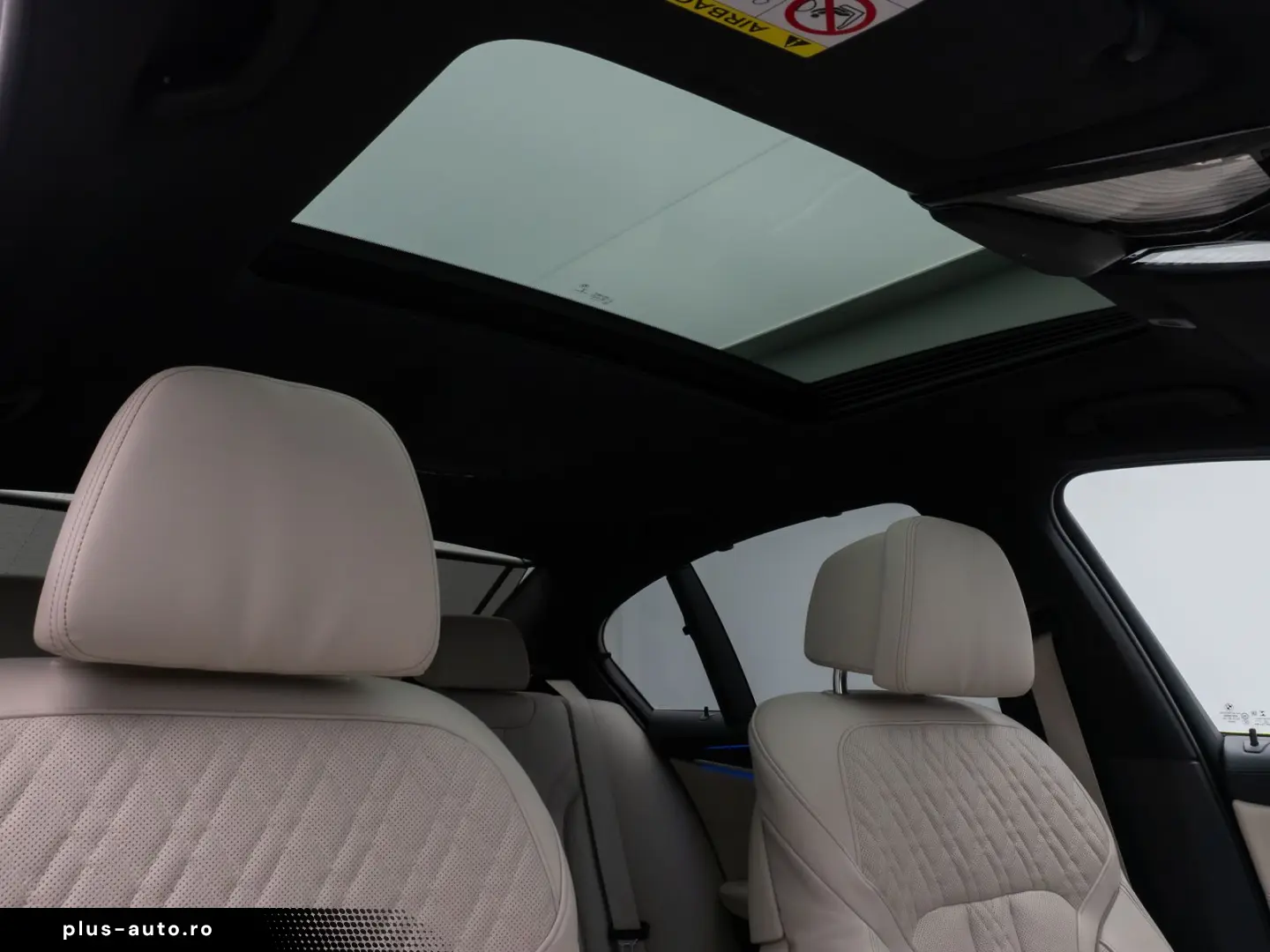 BMW 520d Luxury Line Glasdach Kamera HUD DAB H K 19