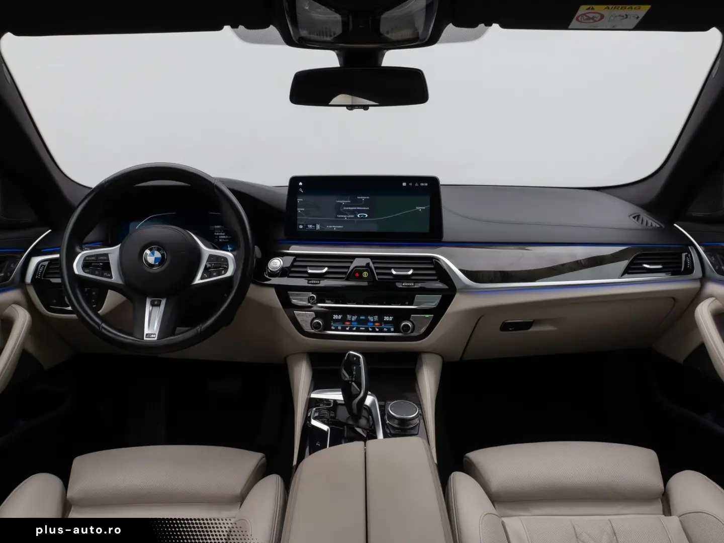 BMW 520d Luxury Line Glasdach Kamera HUD DAB H K 19