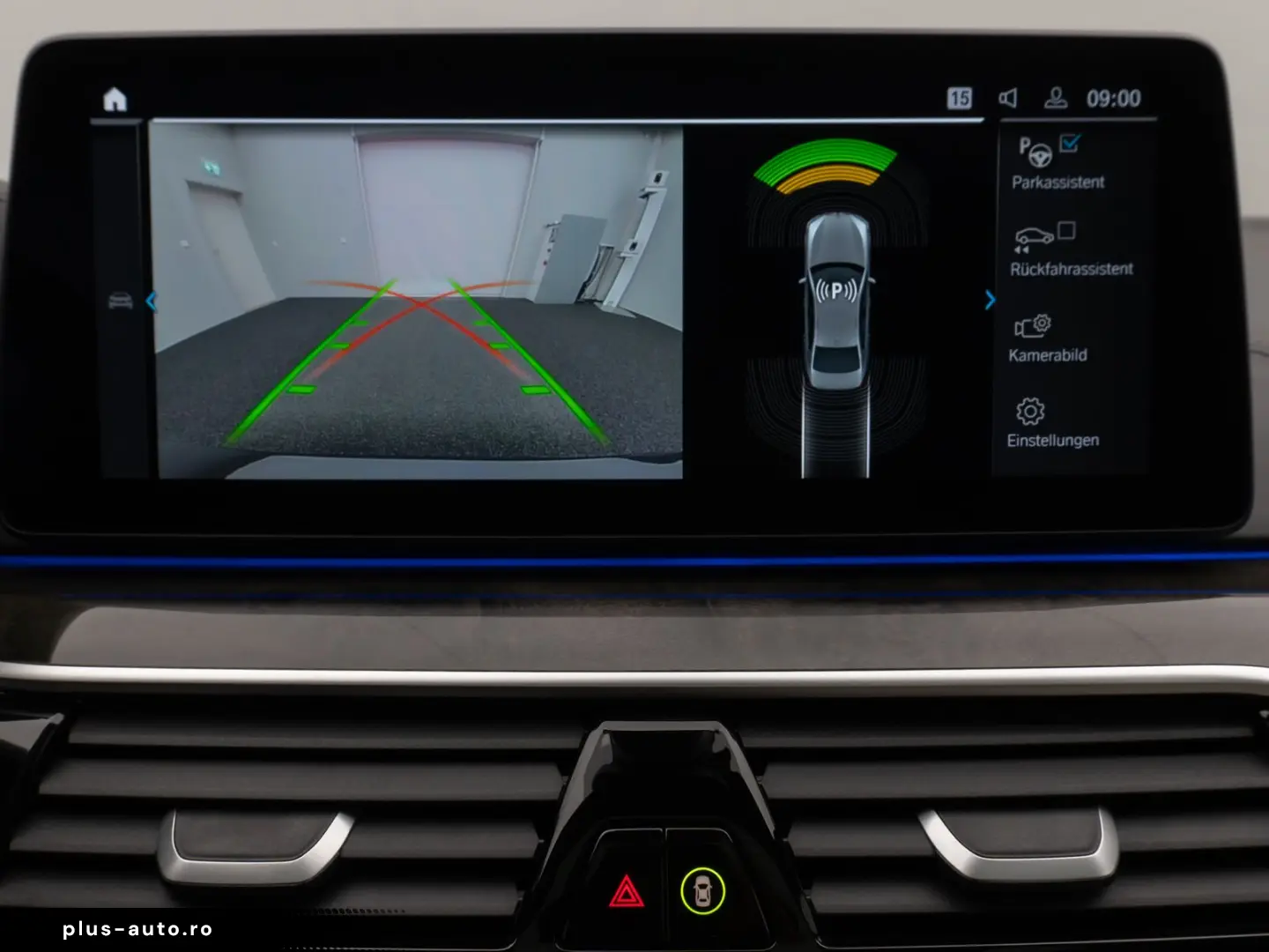 BMW 520d Luxury Line Glasdach Kamera HUD DAB H K 19