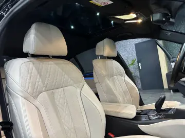 BMW 530 i M Sport   Soft-Close   LASER   H&K   1HAND