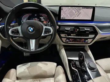 BMW 530 i M Sport   Soft-Close   LASER   H&K   1HAND