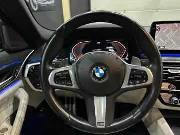 BMW 530 i M Sport   Soft-Close   LASER   H&K   1HAND